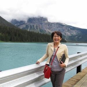 Meet your Posher, Lily